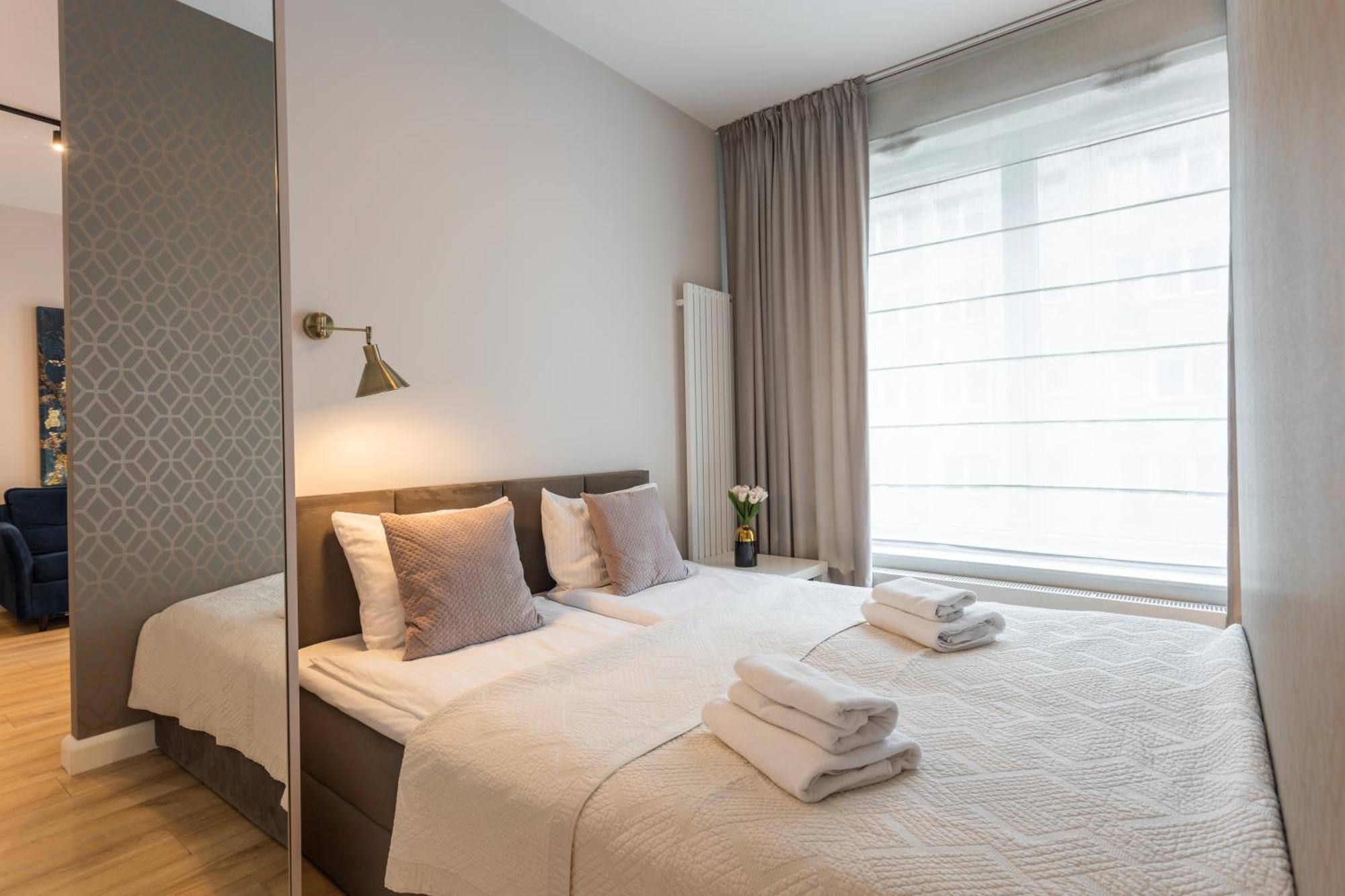 Golden Apartments Warsaw - Luxury Building With Terrace On The Roof - Sienna Str Extérieur photo